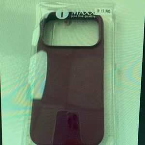 Apple iPhone 17 Pro Deep Purple Case